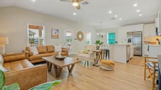 Patio Lounge w Firepit Nature Preserve Views Surf-n-dipity by AvantStay - 6