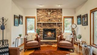 Entertainers Home w Deck Game Room Hot Tub Lake View Retreat by AvantStay - 1