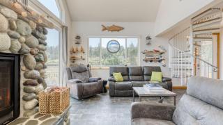 Sisters by the Sound by AvantStay Beach Access - 9