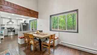 The Tranquil Trails by AvantStay Lake Access Deck Fireplace - 5