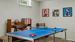 Lake It Right by AvantStay Lakefront w Dock Hot Tub Fire Pit Game Room - 6