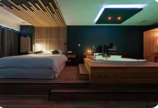 Loveroom Lens - 3