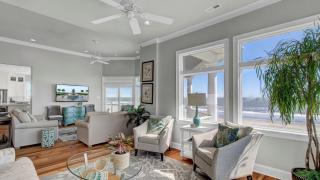 502 Ocean Blvd by AvantStay - 2