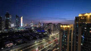 102 центр,3 раздельных места, 1-6 гостей 2-х комн кв с 2-мя кроватями и 2-мя диванами на 23м этаже,кондиционер,фильтр воды, смарт ТВ, интернет бесплатный - 0