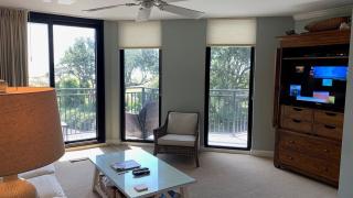 121 D Shipwatch by AvantStay Oceanfront Villa w View - Isle of Palms - 9
