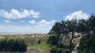121 D Shipwatch by AvantStay Oceanfront Villa w View - Isle of Palms - 2