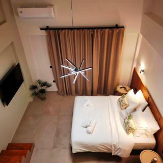 Aelia Luxury Apartments & Pool - 5
