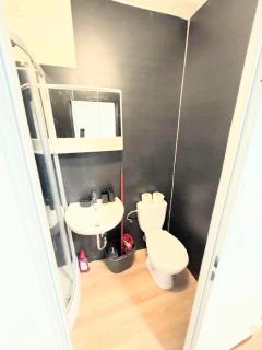 Studio Apartment next to Airport - 1