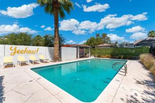 Central PHX 1BR Apartment Pool Gazebo - 5