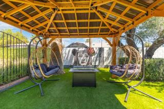 Central PHX 1BR Apartment Pool Gazebo - 4