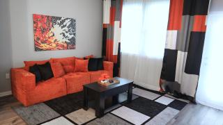 Designer King - Near JAX Airport & Stadium District - 7