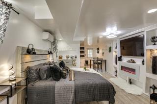 Oasis Hideaway Apt w/ Rainforest Shower! - 5