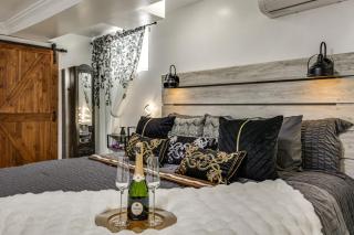 Oasis Hideaway Apt w/ Rainforest Shower! - 4