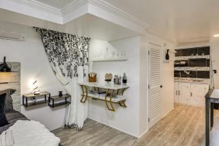 Oasis Hideaway Apt w/ Rainforest Shower! - 2