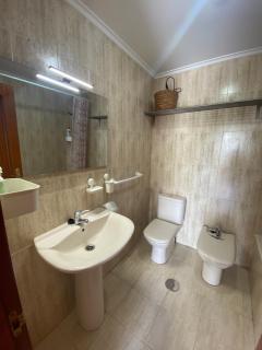 Apto completo cerca de hospital - 5