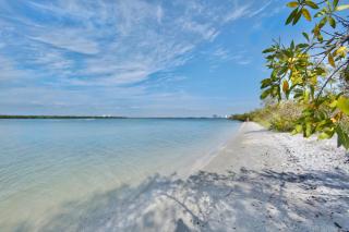 Key Beach Club #606 by Sun Palace Vacations - 3