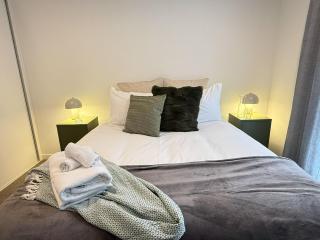 Opposite Stadium 2BR CBD with Parking - Stadium Central 206 - 1