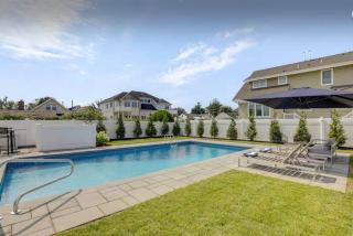 Modern Vacation Home w/ Heated Pool, Mins to Beach - 0