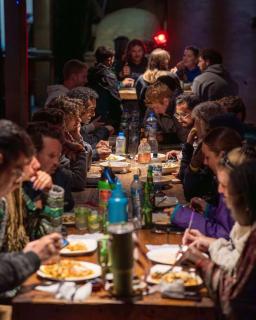 Puerta Vieja Hostel - 4