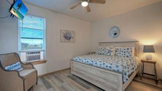 Fish Camp Cottage by AvantStay Shared PoolViews - 2