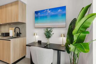City Scape- Rooftop Pool & Downtown Living - 1