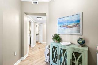 The Crescent 103 - 4