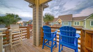 Communal Pool Beach Gear Prime Location Near Port Aransas Beaches Salty Seas by AvantStay - 8