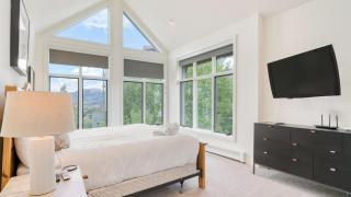 Emerald Elk at Village Creek by AvantStay Close to Slopes Village w Views - 9