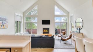 Emerald Elk at Village Creek by AvantStay Close to Slopes Village w Views - 0