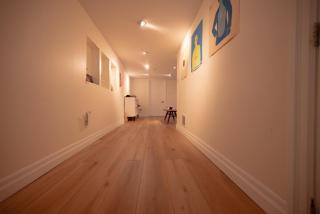 The Comfort Zone- Entire Private 1-bed Basement apt, Sauna, Hot Tub, 8 min Subway - 6