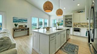 Free Heated Pool Golf Cart Zone Sea La Vie by AvantStay - 6