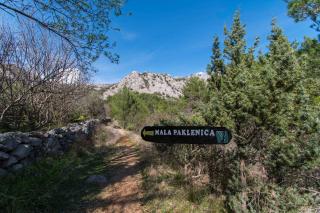 Apartments Stay near Paklenica - 1