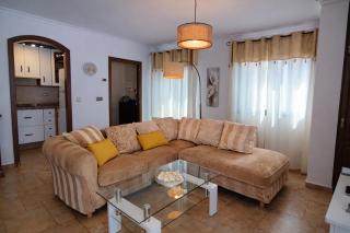 Penthouse with Private Hot Tub ,2 Bedrooms, Walk to Beach - 4
