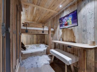 Appartement de charme pour 8 personnes avec parking et WIFI près des pistes - FR-1-690-15 - 2