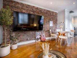 Three Bedroom West Village Townhouse - 9