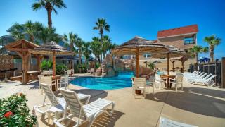 Sleeps 23 2 Beachside Homes Resort Pool Walk to the Beach Balcony Yard - 9