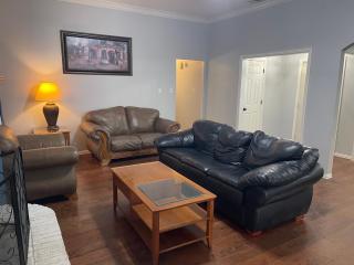 One acre family retreat near downtown Mckinney - 7