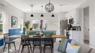 Beach Retreat w Putting Green Hot Tub 2 Free Bikes Golden Hour by AvantStay - 0