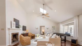 Wisteria by AvantStay Bright Spacious Home w Pool Entertainers Patio - 5