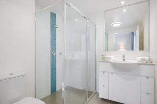 Oaks Brisbane Festival Suites - 8