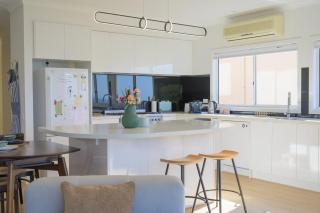 Pudding's Home Seaview Sanctuary at the Beach - 2