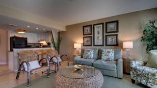 102 E Port O Call by AvantStay Beachfront Ocean Views Communal Pool - 9