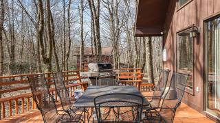 Hot Tub Sauna Deck Firepit Beach Access Near Dining Grateful Escape by AvantStay - 3