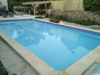 Child-friendly villa with pool - 1