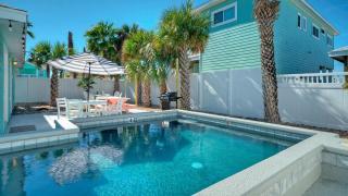 Peachy Palm by AvantStay Huge Private Pool - 0