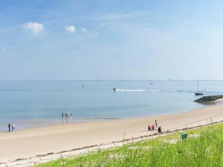 Modern Chalet Near Beach - 2