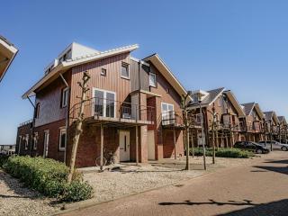 Uitgeest Apartment with Waterpark Nearby - 0