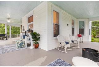 Enloe House Lodging & Events - 4