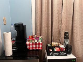 Enloe House Lodging & Events - 1