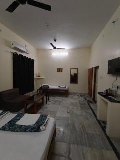 Sharan Homestay - 5